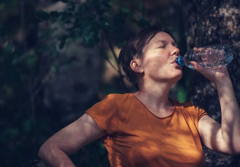 Drinking 3 Liters of Water per Day: Benefits and Downsides