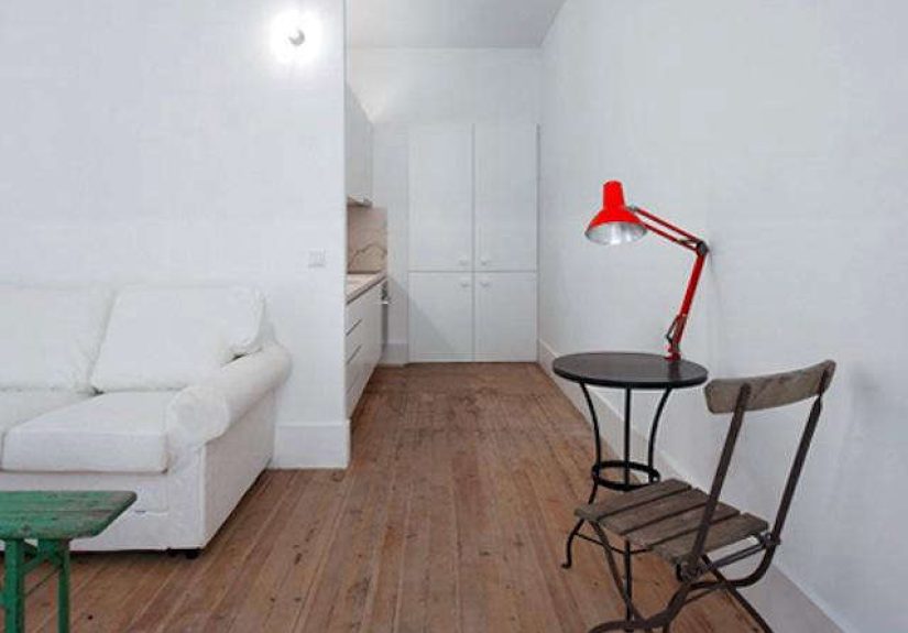 High/Low: Red Task Light