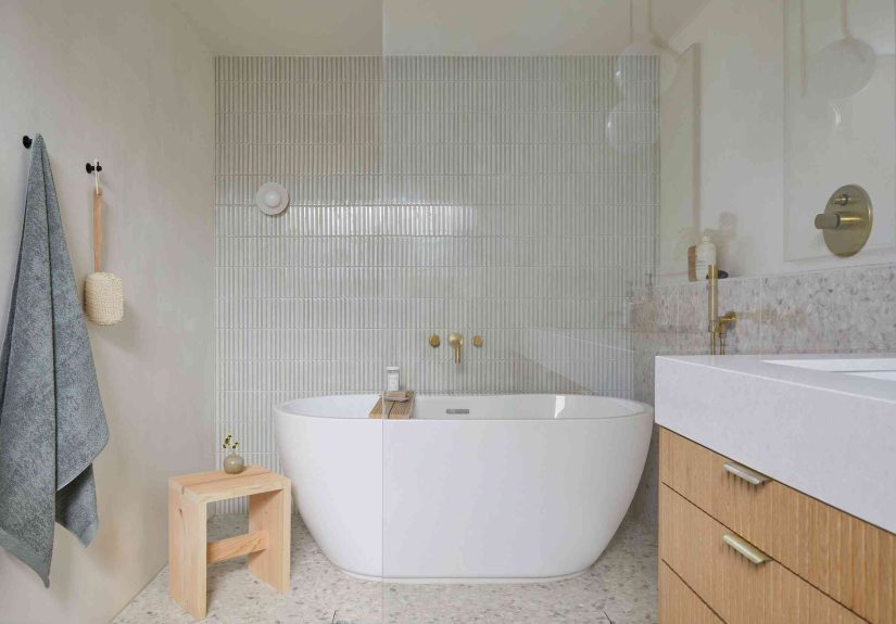 30 Neutral Bathroom Ideas That Are Timeless and Relaxing