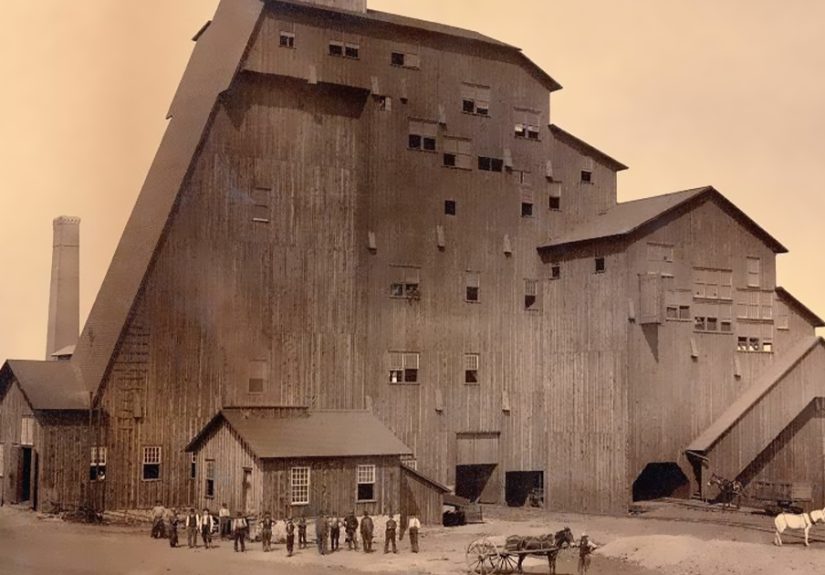35 Interesting Buildings That Got Lost As The World Changed, Posted On ‘Lost Architecture’