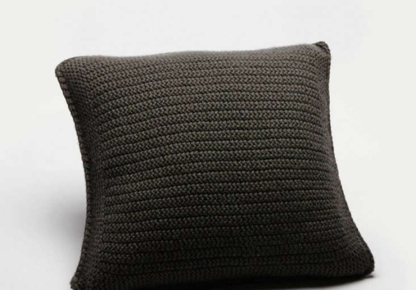 Armand Diradourian Carlyle Knit Pillow - Elephant