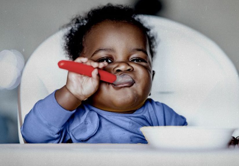 When can babies eat baby food? Tips to introduce solids