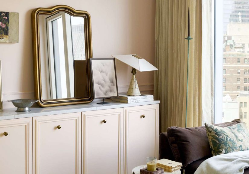 Why This Controversial Color Is Actually the Perfect Neutral for a Relaxing, Cozy Room