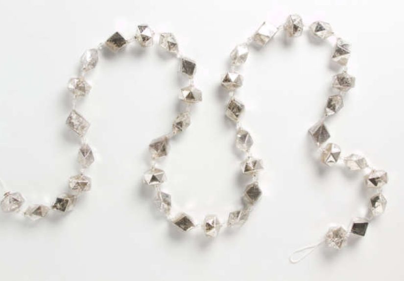 5 Favorites: Shiny Holiday Decor