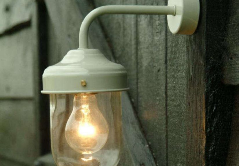 Barn Lamp - Clay
