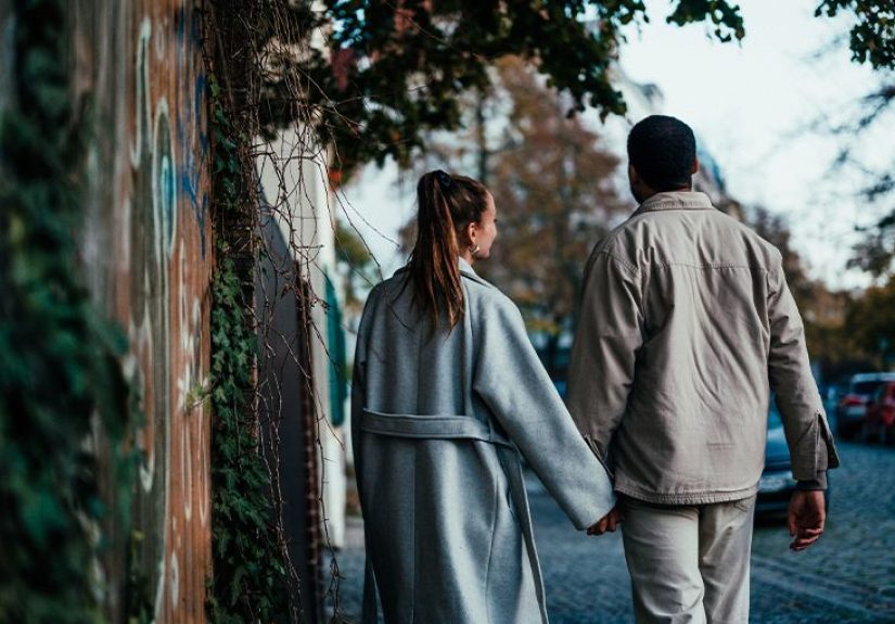 Dependent personality disorder: Symptoms, causes, diagnosis, treatment