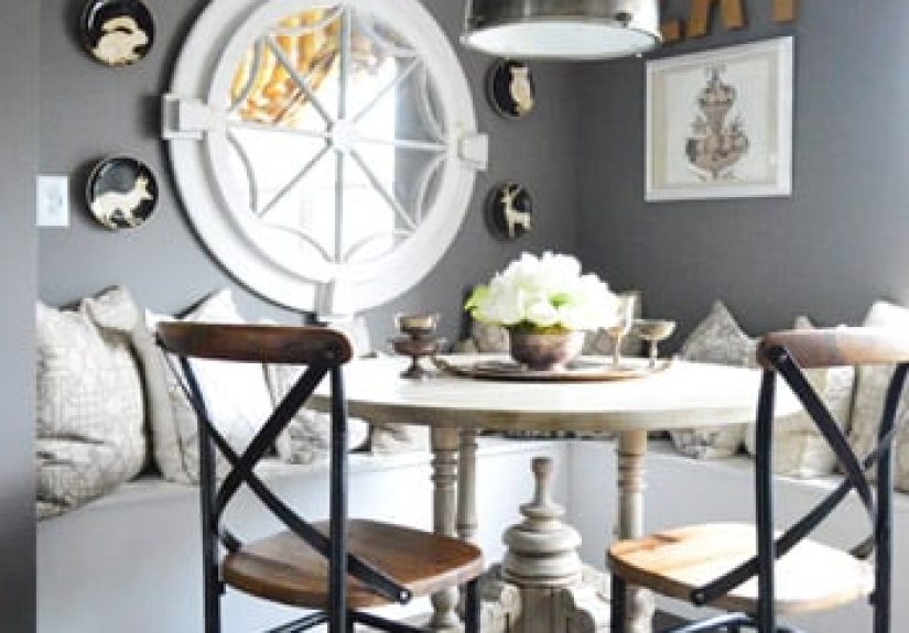 House Crashing: A Cozy & Creative Townhouse