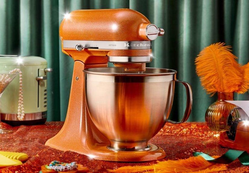 I’m Losing It Over KitchenAid’s Taylor Swift-Inspired MixerHere’s How to Get One