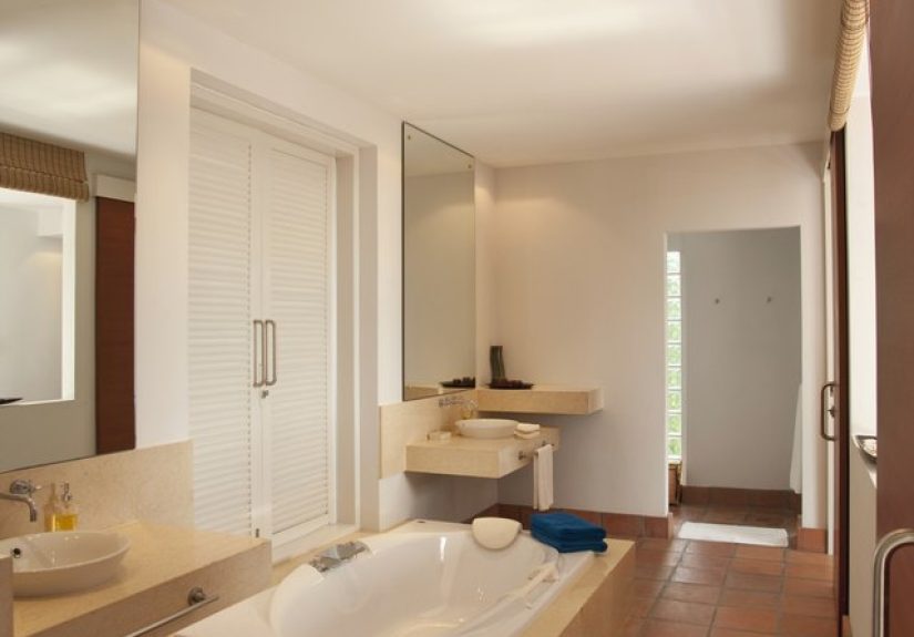 What Cuts Soap Scum on Travertine Tiles?