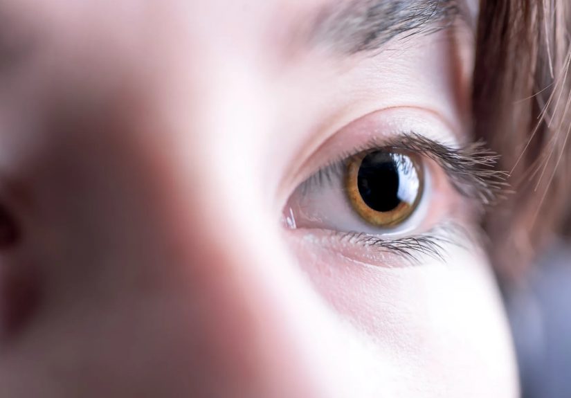 Why Are My Pupils Dilated? 5 Causes of Dilated Pupils (Mydriasis)